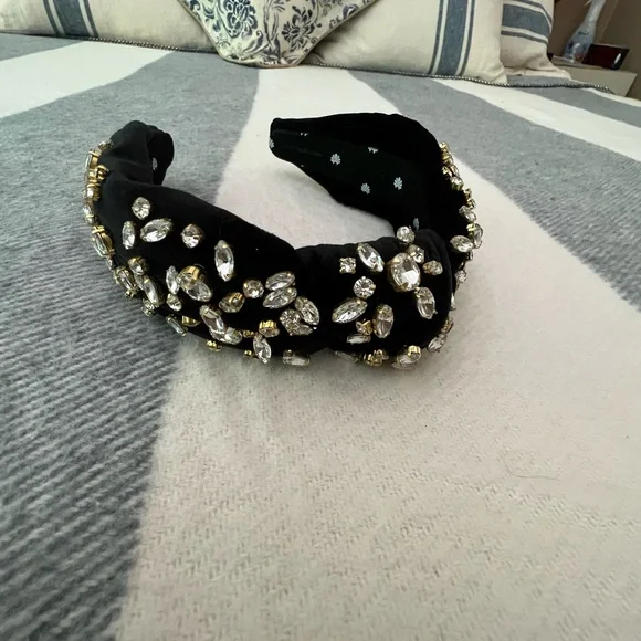 NWT Lele Sadoughi Black Crystal Headband Lele Sadoughi Black Velvet & Crystal Knot Headband?✨ | eBay main image 2